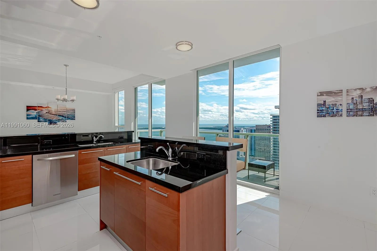 244 Biscayne Blvd # 4907, Miami FL 33132