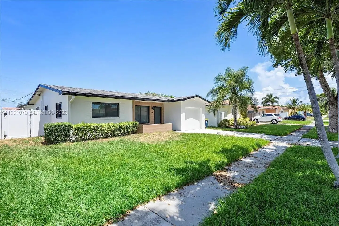 233 SE 4th Ter, Dania Beach FL 33004