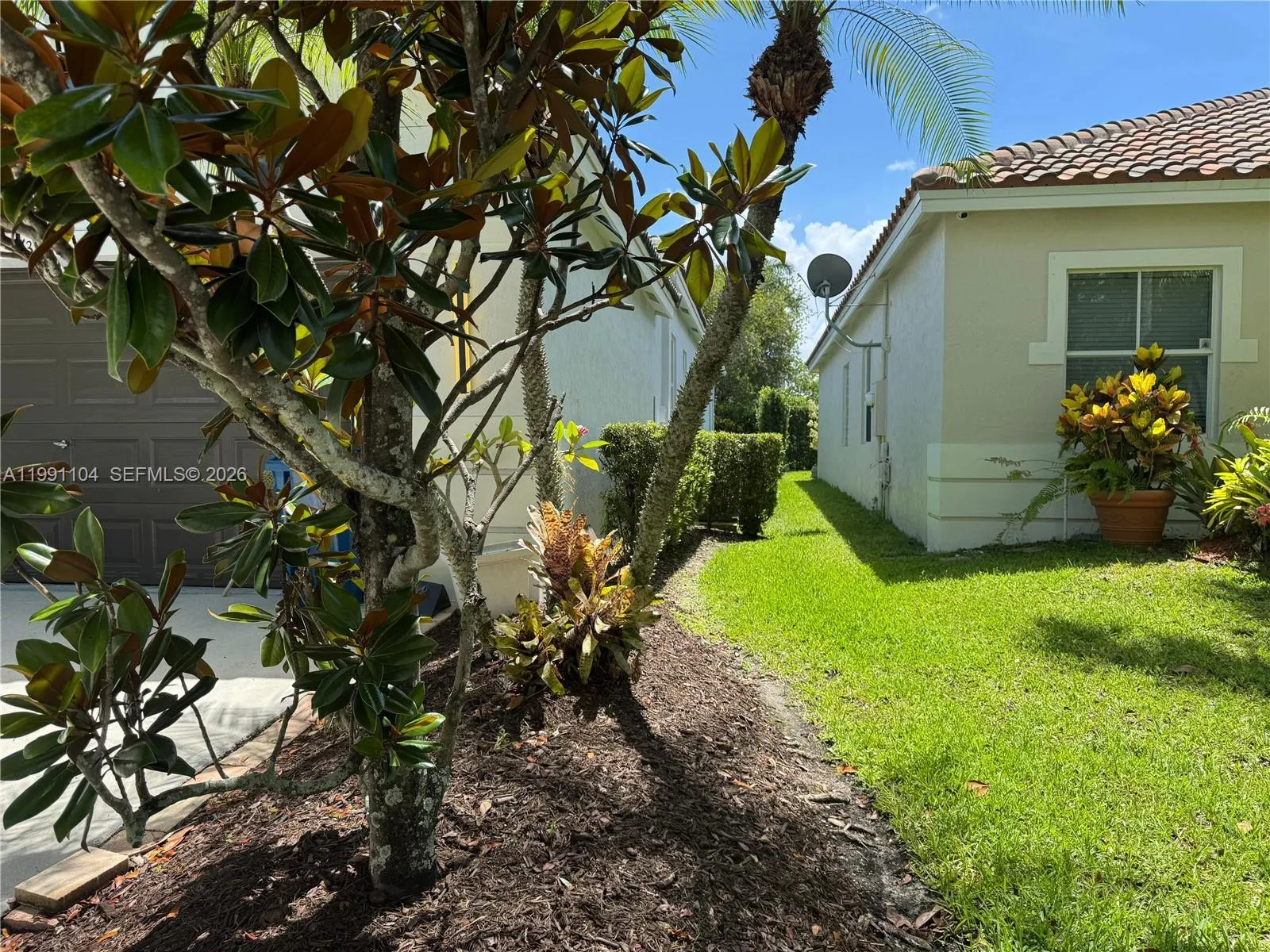 1137 Croton Ct, Weston FL 33327