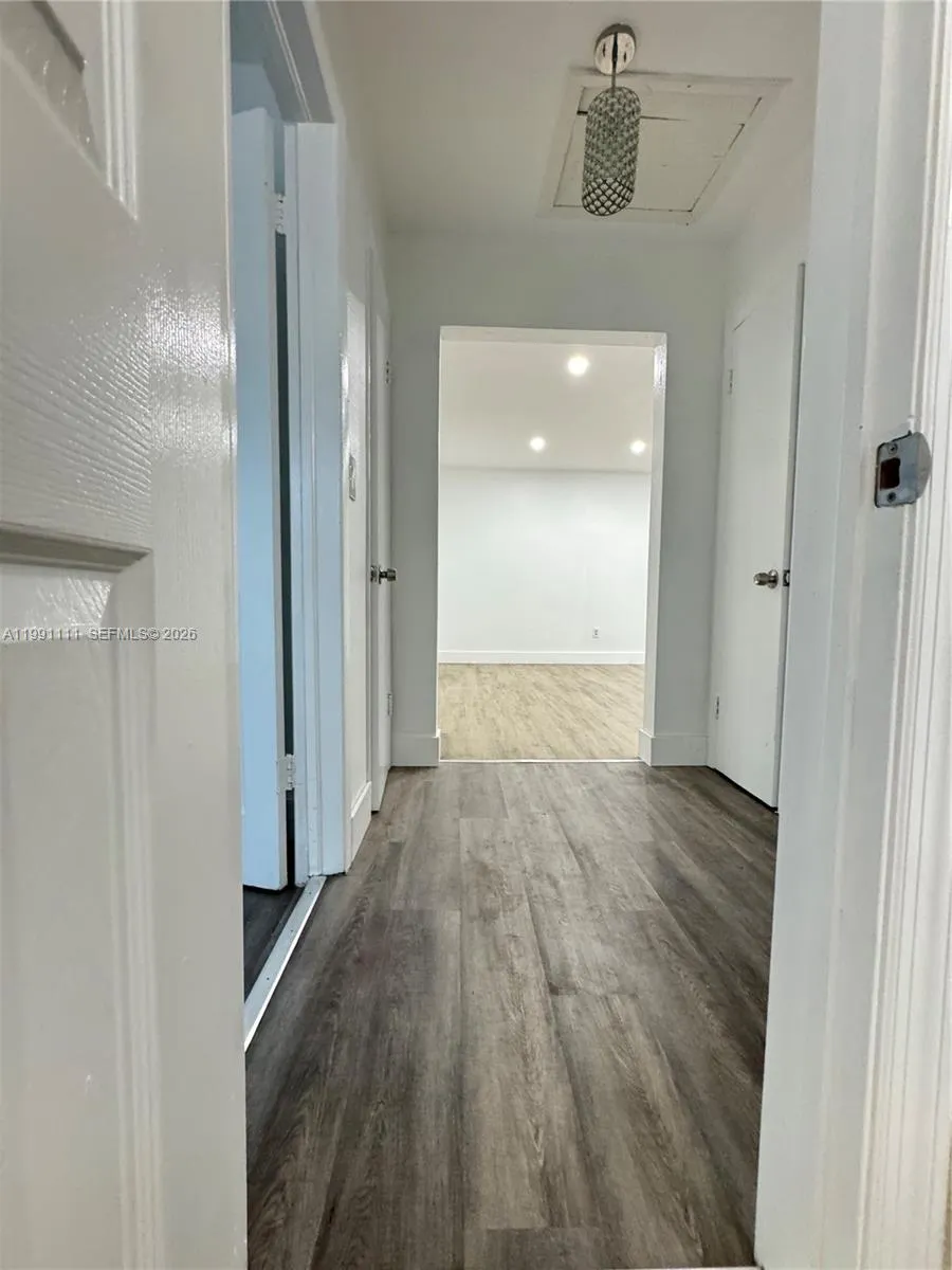 1086 NW 110th St # 1, Miami FL 33168