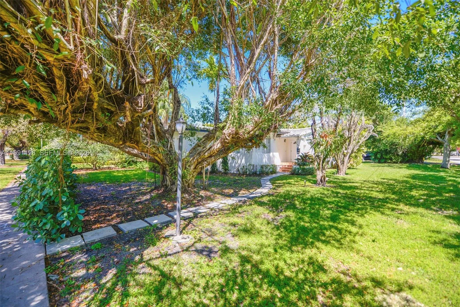 1201 Obispo Ave, Coral Gables FL 33134