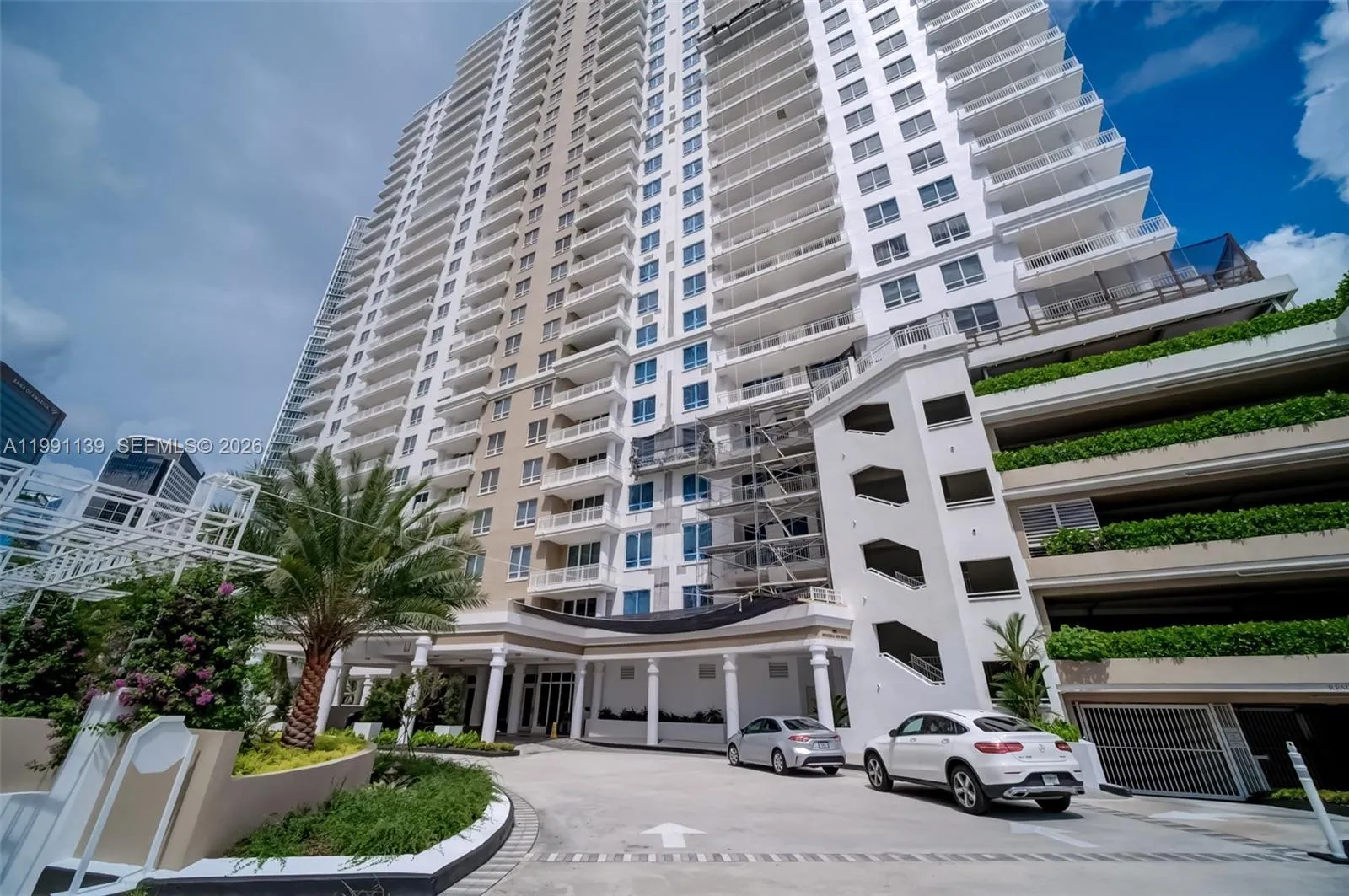 2 bedroom 2 bath for sale at 801 Brickell Key Blvd # 2502, Miami FL 33131