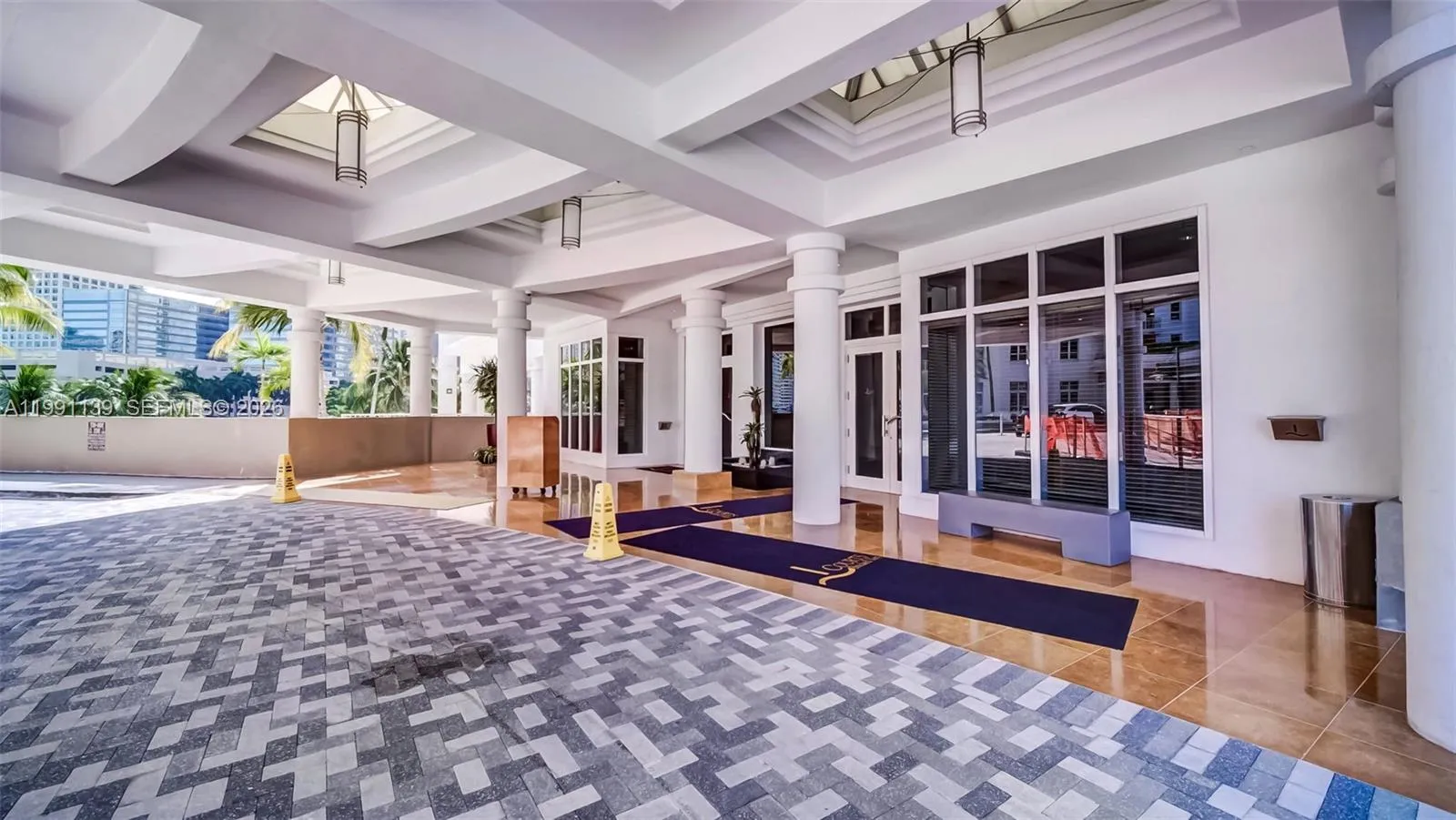 801 Brickell Key Blvd # 2502, Miami FL 33131