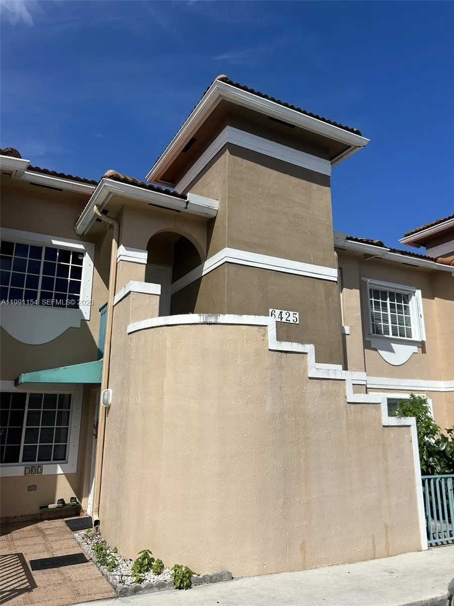 6425 SW 130th Pl # 704, Miami FL 33183