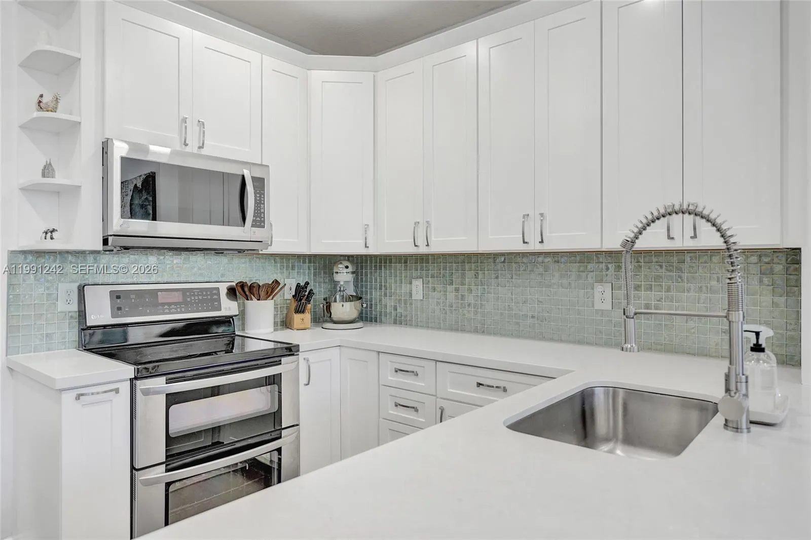 1062 SW 158th Ave, Pembroke Pines FL 33027