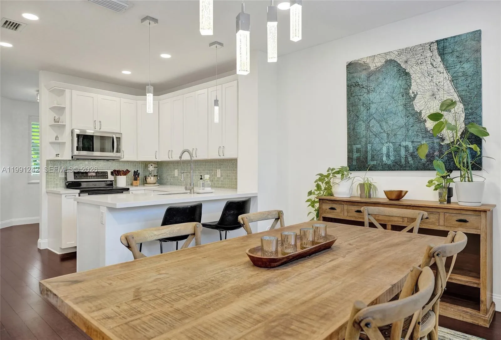 1062 SW 158th Ave, Pembroke Pines FL 33027