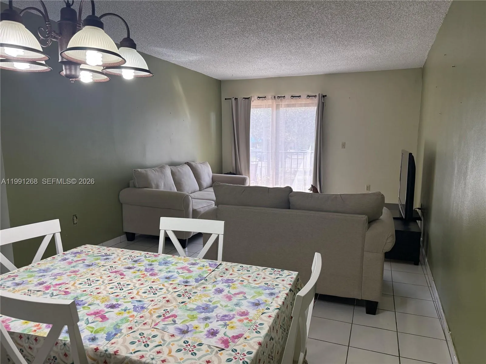 1800 W 54th St # 108, Hialeah FL 33012