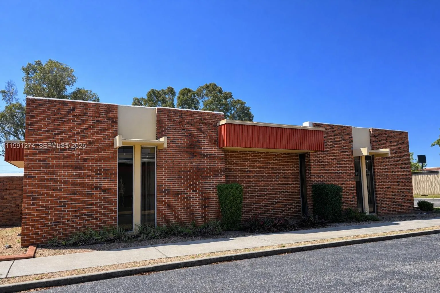 3900 Broadway, Fort Myers FL 33901