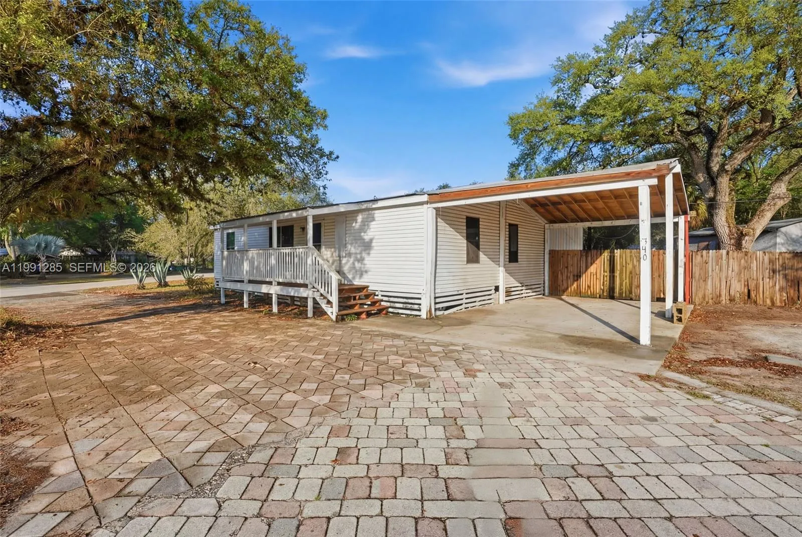 3 bedroom 2 bath for sale at 740 bennett ave, La Belle FL 33935