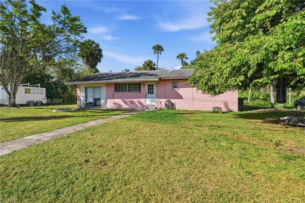 829 N bridge st, La Belle FL 33935