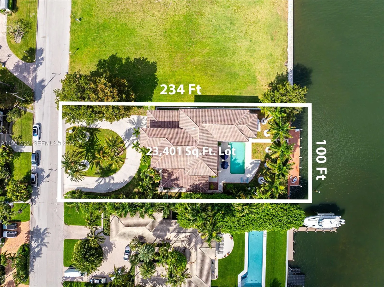 1047 S Southlake Dr, Hollywood FL 33019