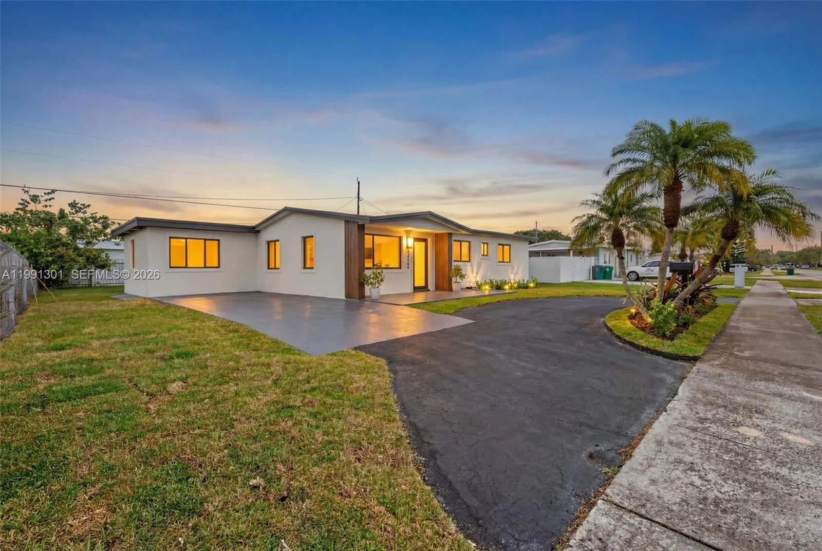 10445 SW 149th Ter, Unincorporated Dade County FL 33176