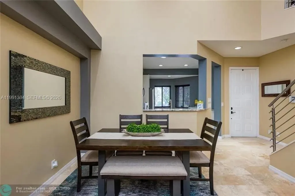 5754 NW 127th Ter, Coral Springs FL 33076