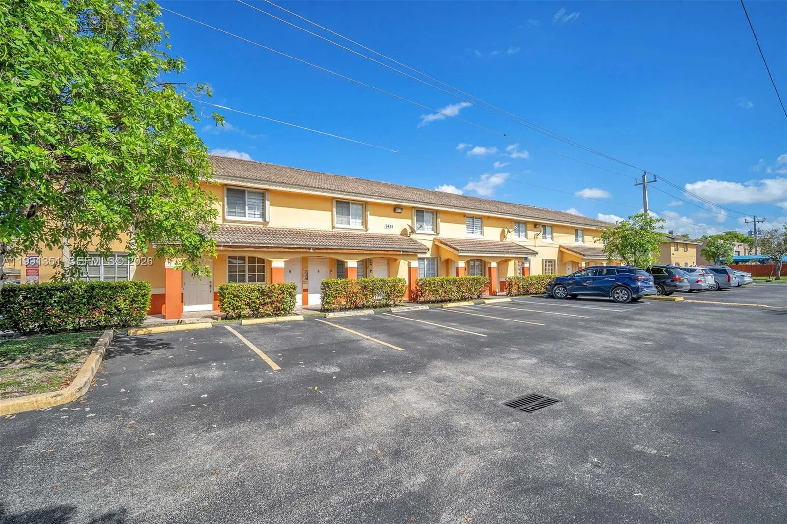 2 bedroom 2 bath for sale at 7439 W 22nd Ave # 103, Hialeah FL 33016