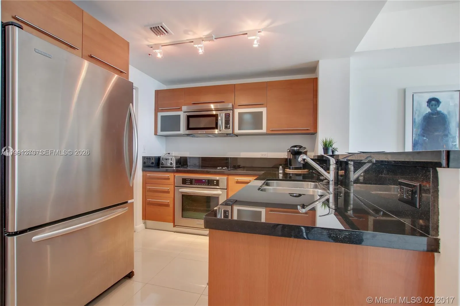 253 NE 2nd St # 2209, Miami FL 33132