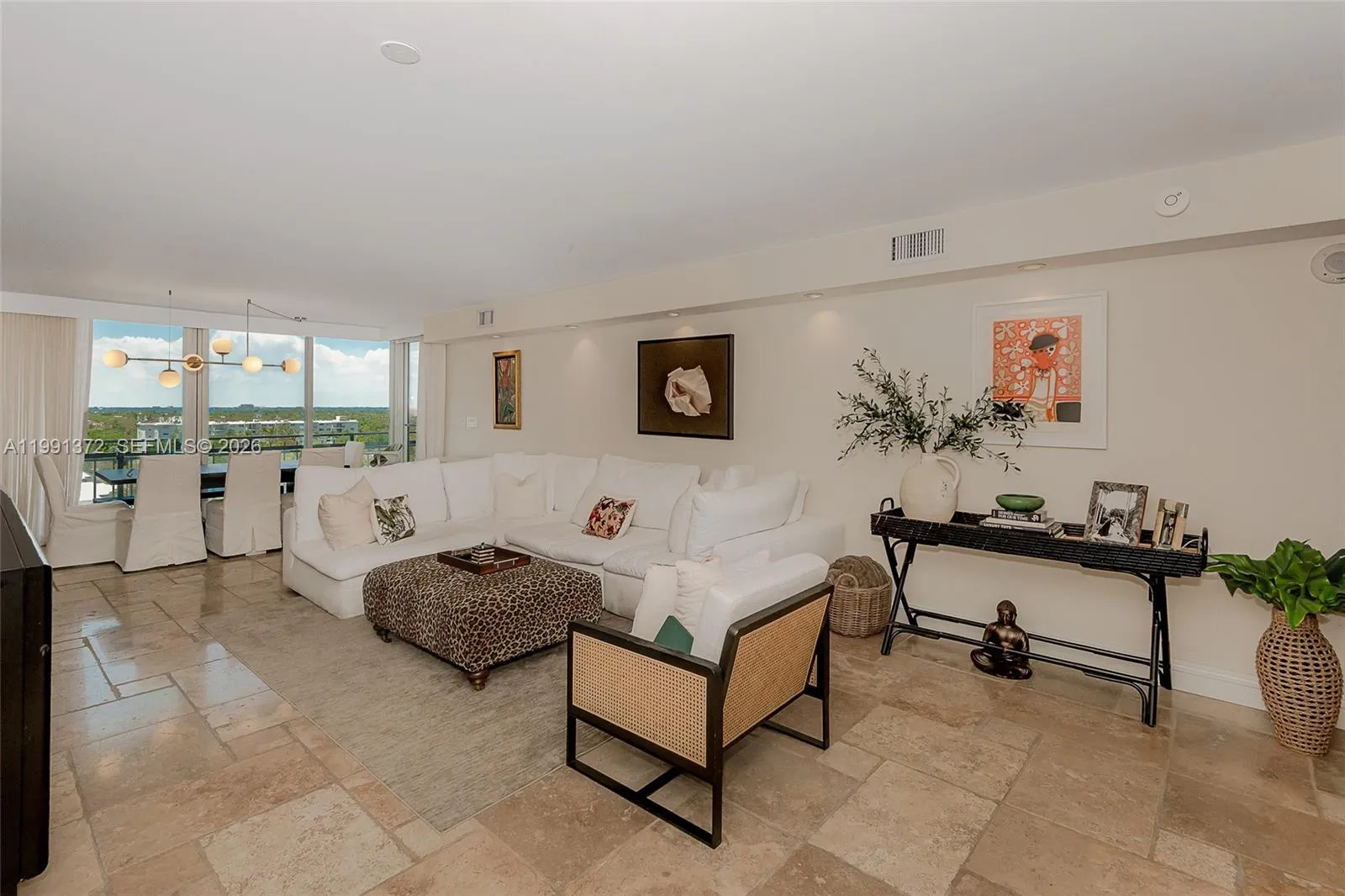 600 Grapetree Dr, Key Biscayne FL 33149