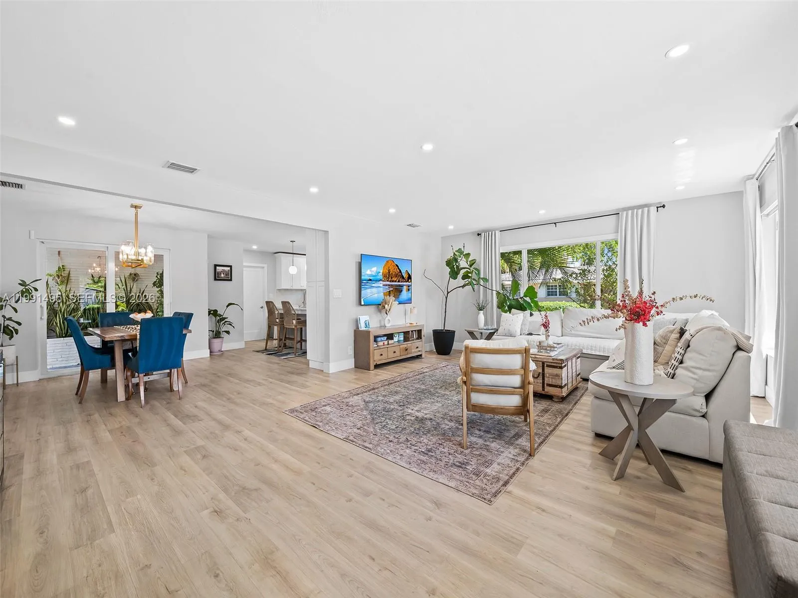 1203 Lincoln St, Hollywood FL 33019