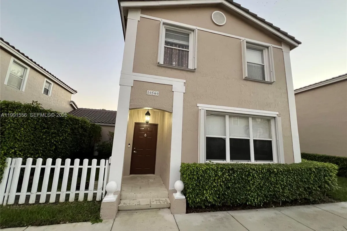 10560 NW 57th Ct, Coral Springs FL 33076