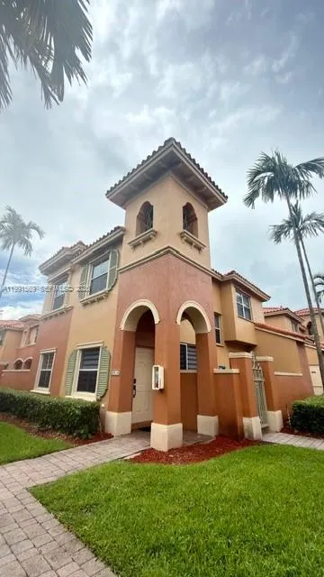 3 bedroom 2 bath for sale at 4914 Sailboat Dr # 4610, Dania Beach FL 33312