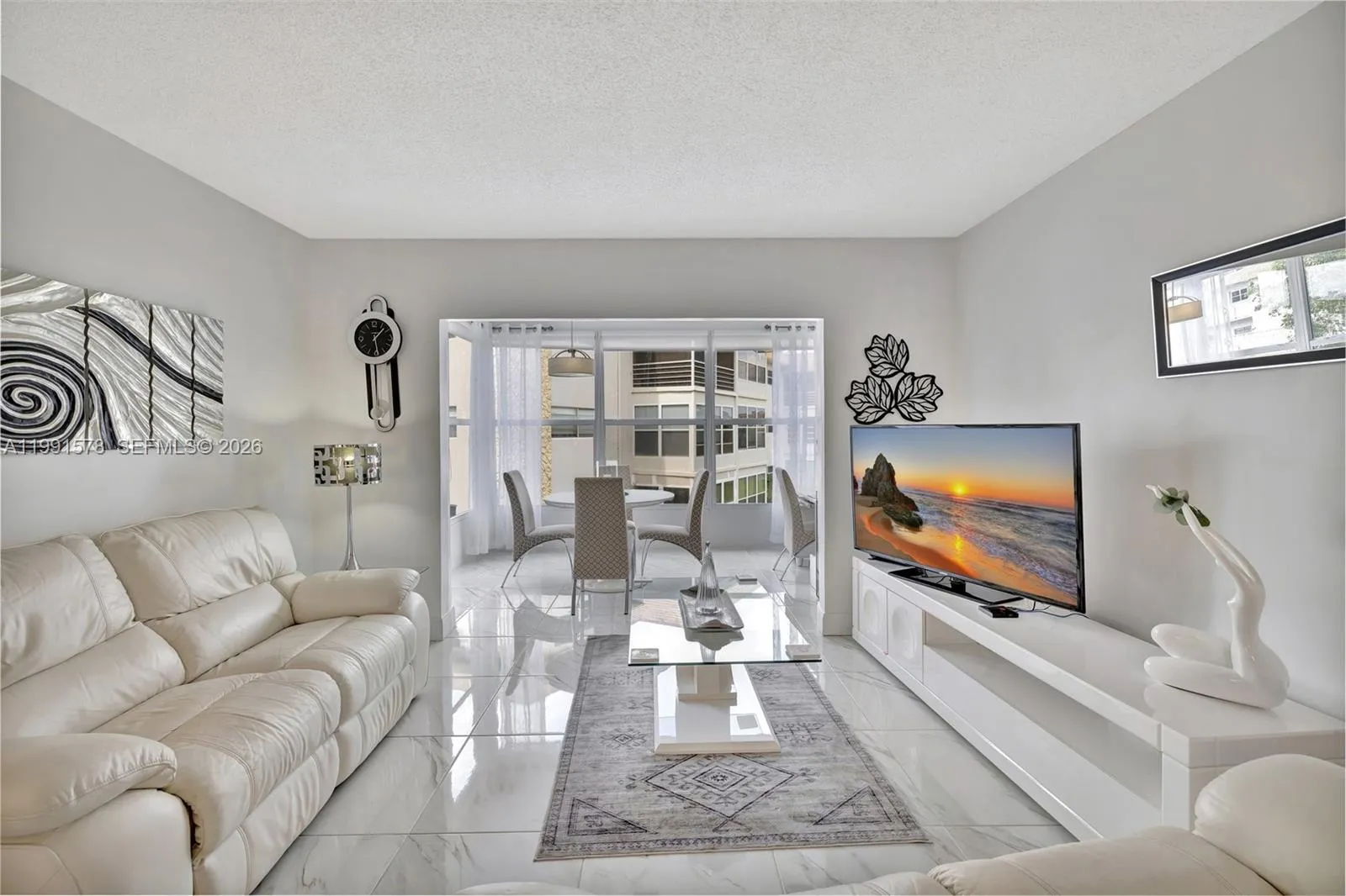 4705 NW 35th St # 501, Lauderdale Lakes FL 33319