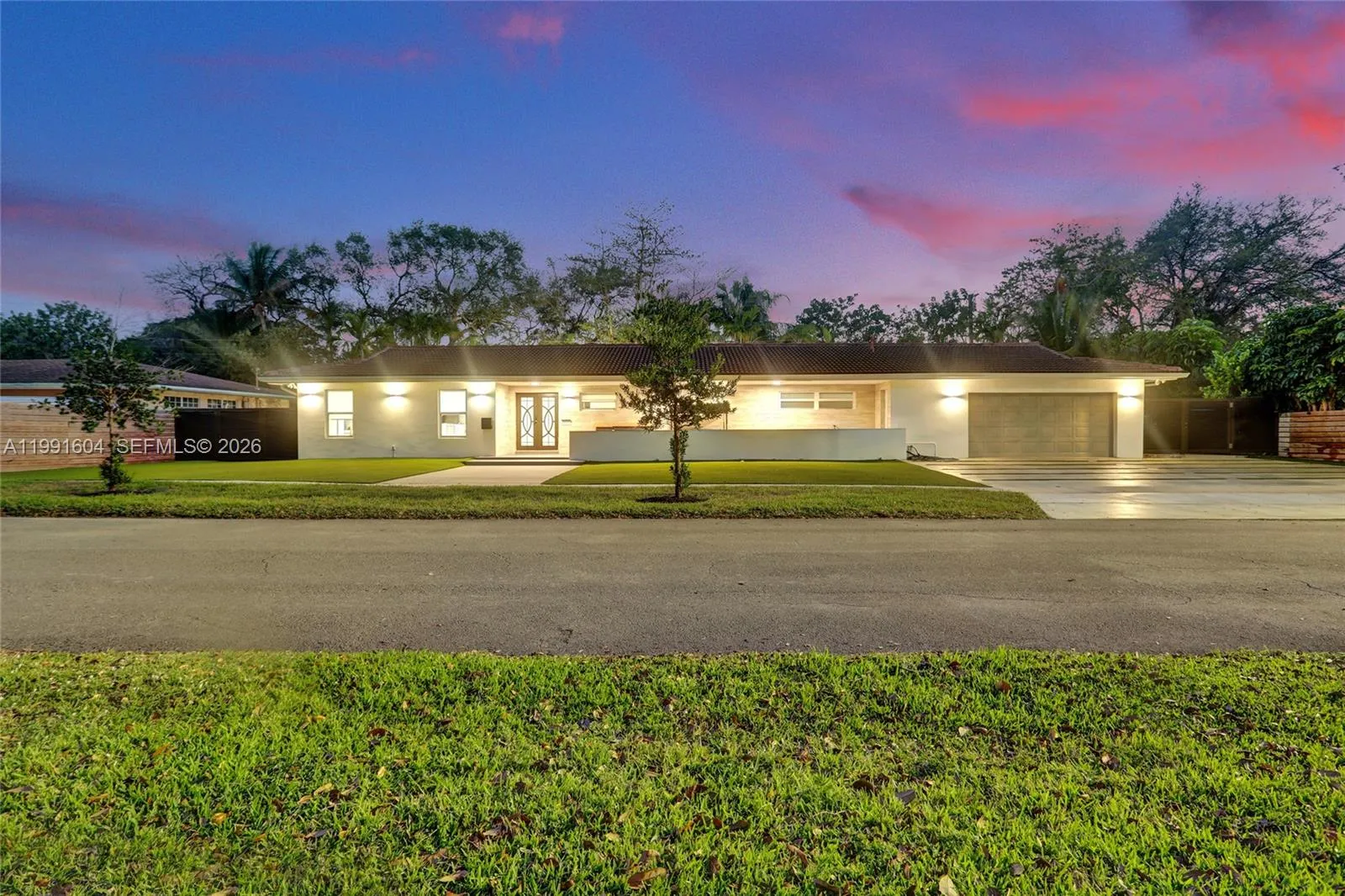 2126 NE 187th St, North Miami Beach FL 33179