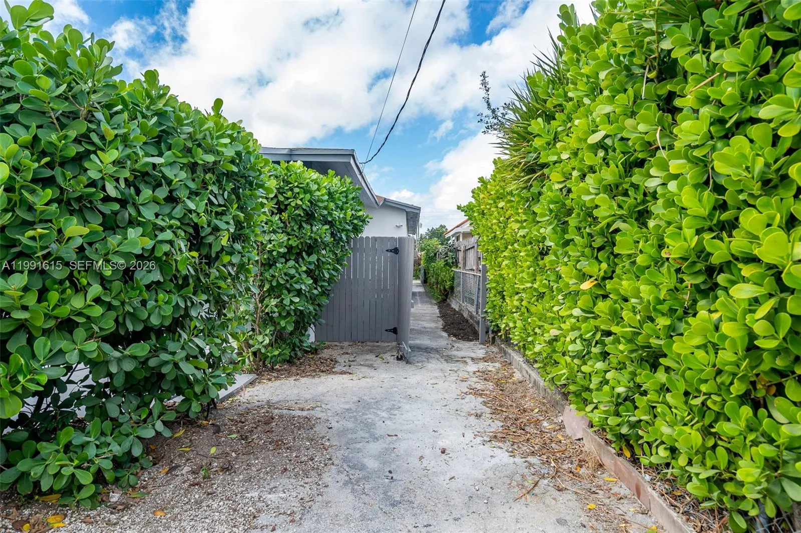 2230 SW 60th Ct, Miami FL 33155