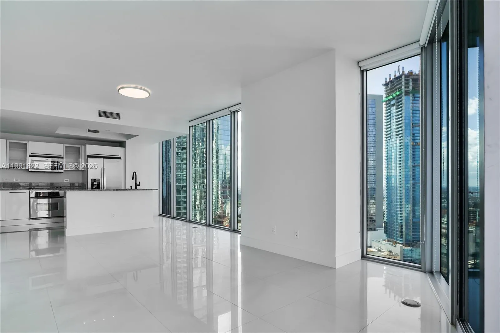 888 Biscayne Blvd # 3112, Miami FL 33132
