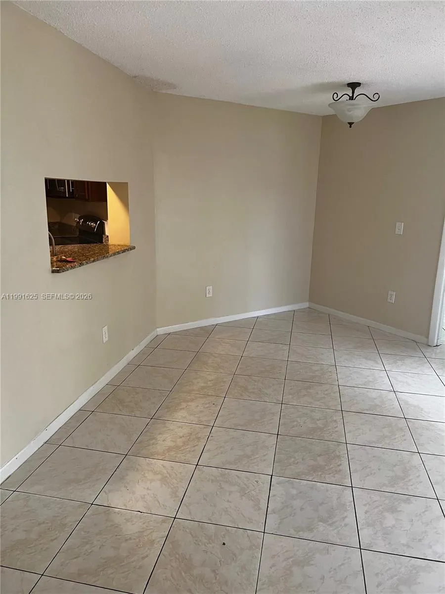 802 Constitution Dr # 802B, Homestead FL 33034