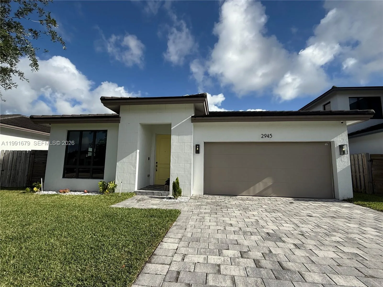 2945 SE 3rd St, Homestead FL 33033