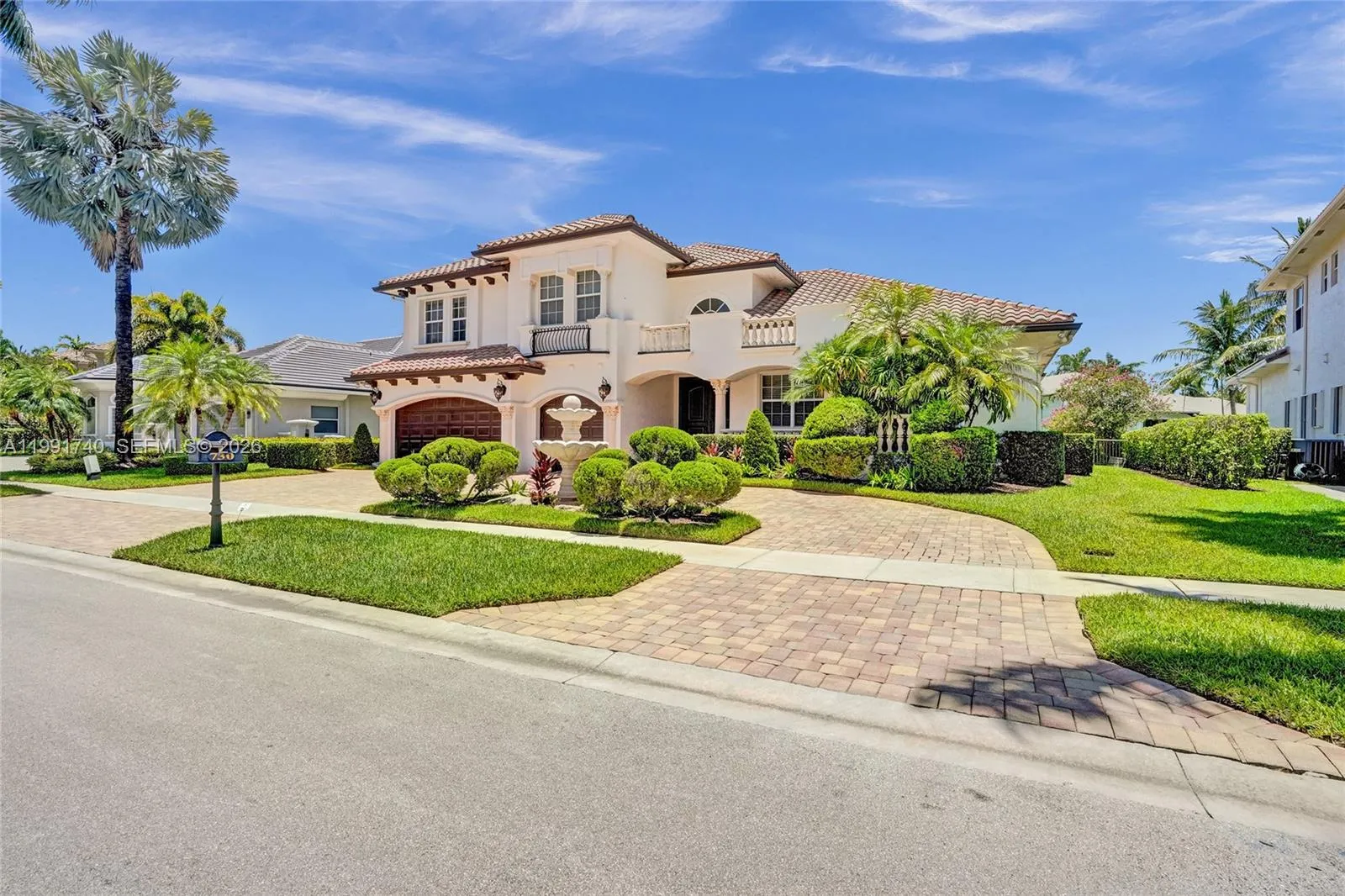 730 Leigh Palm Ave, Plantation FL 33324