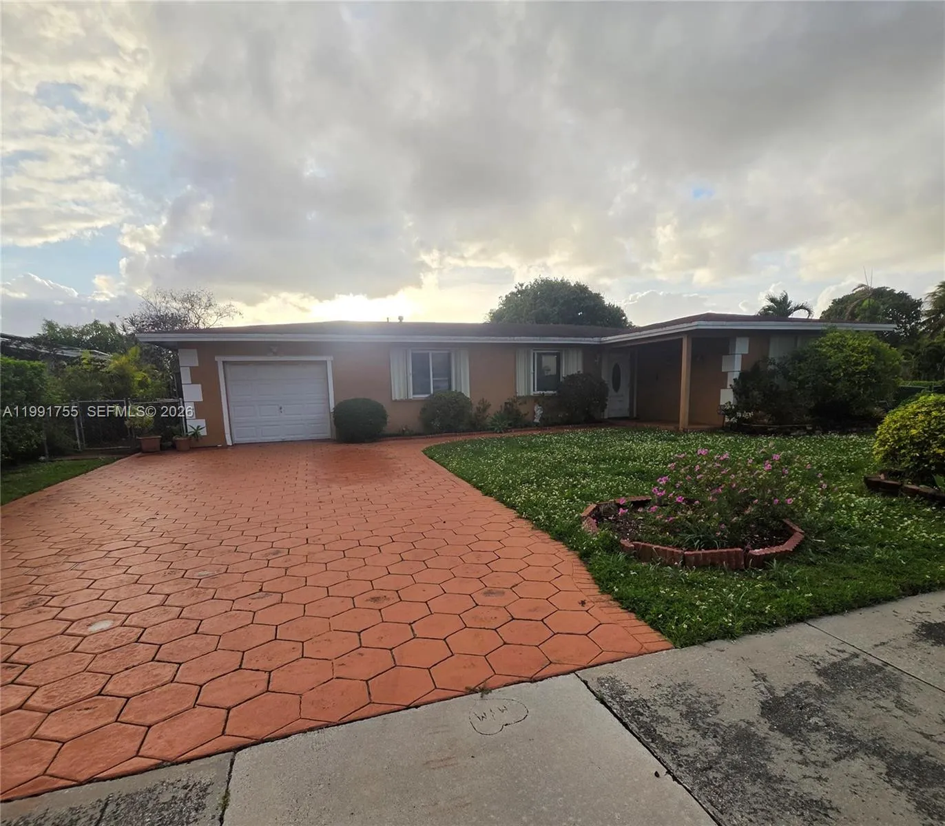 7104 SW 132nd Ct, Miami FL 33183