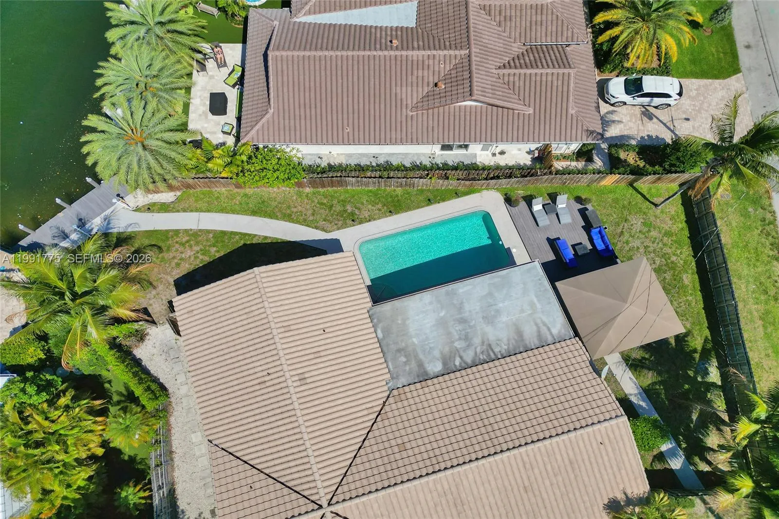 4100 Bayview Dr, Fort Lauderdale FL 33308