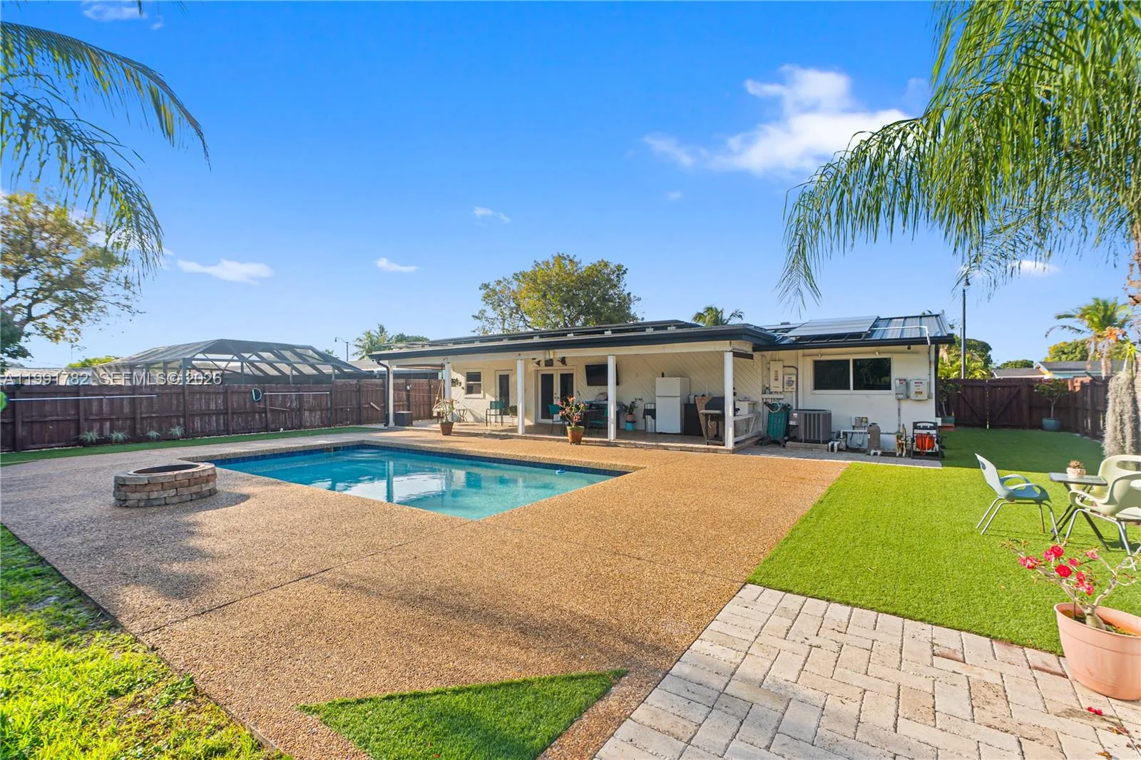 630 NE 23rd Ct, Pompano Beach FL 33064