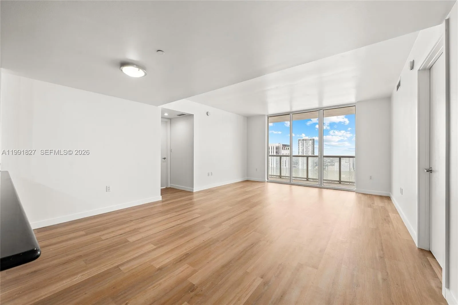 50 Biscayne Blvd # 4111, Miami FL 33132