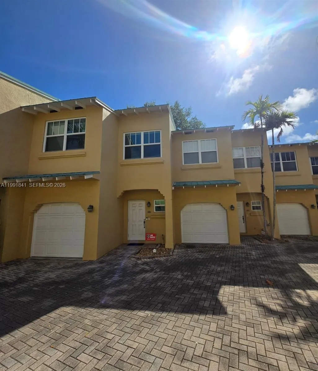 806 SE 14th St # 806, Fort Lauderdale FL 33316