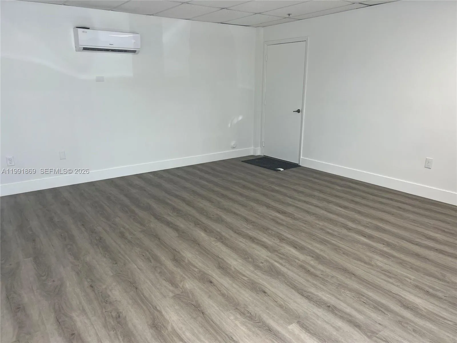 2355 NW 70th Ave # 3, Miami FL 33122