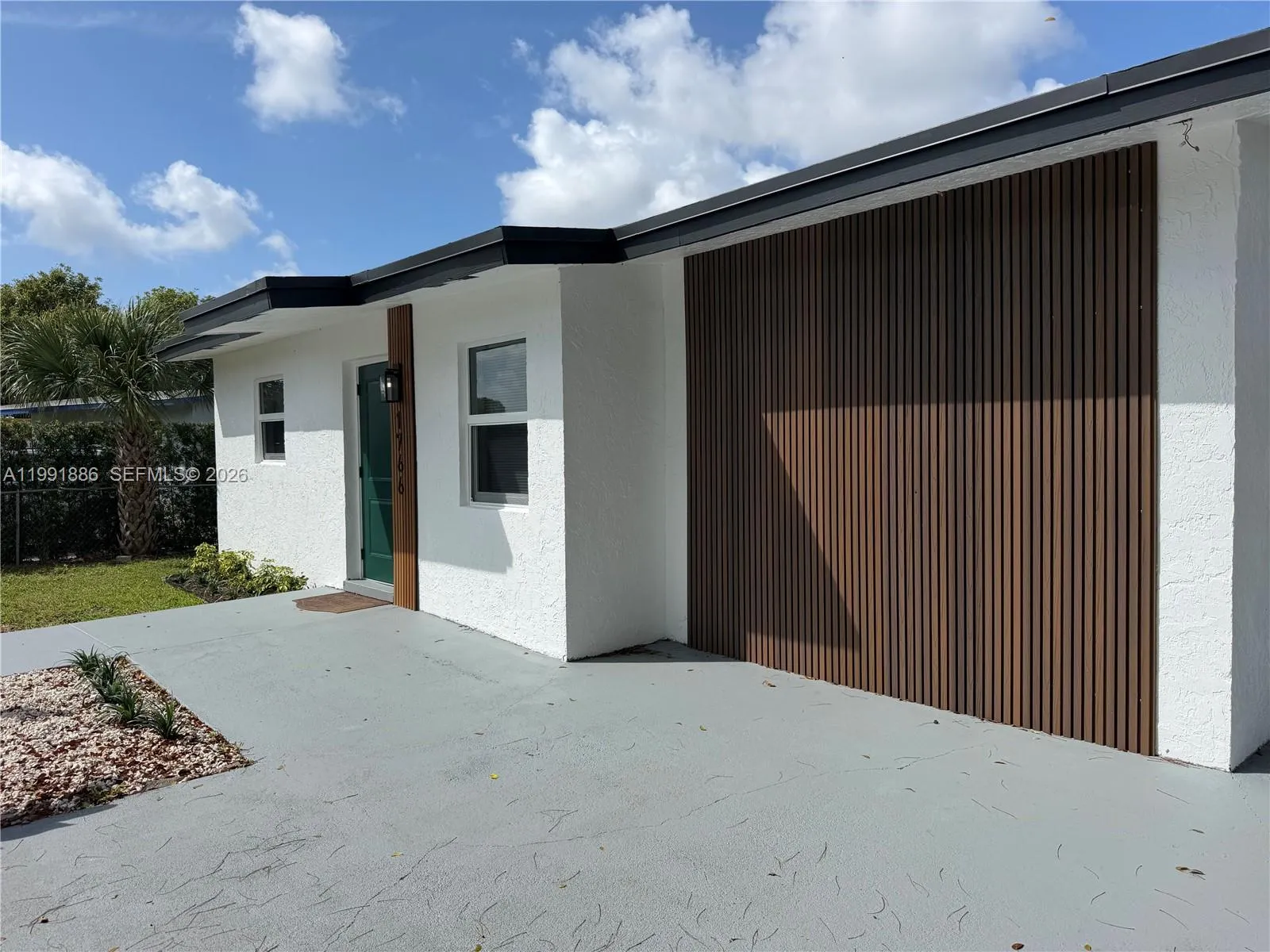 1766 Lauderdale Manor Dr, Fort Lauderdale FL 33311