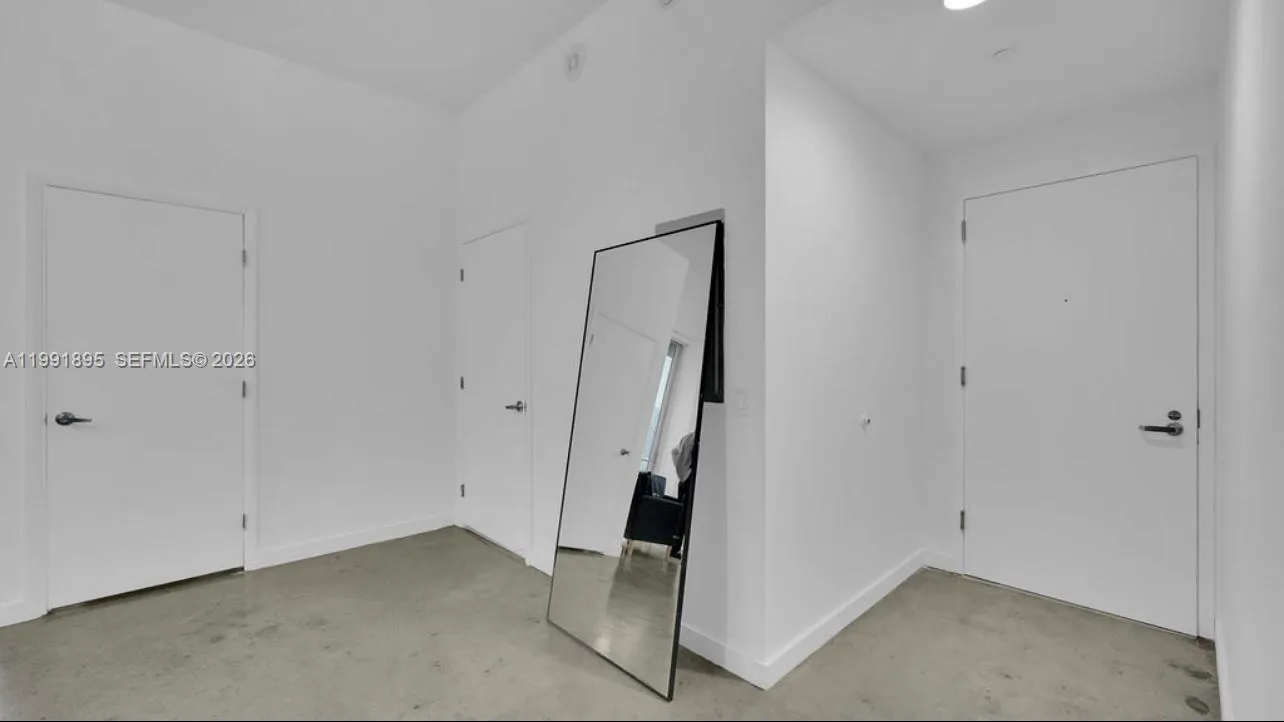 151 SE 1st St # 2411, Miami FL 33131