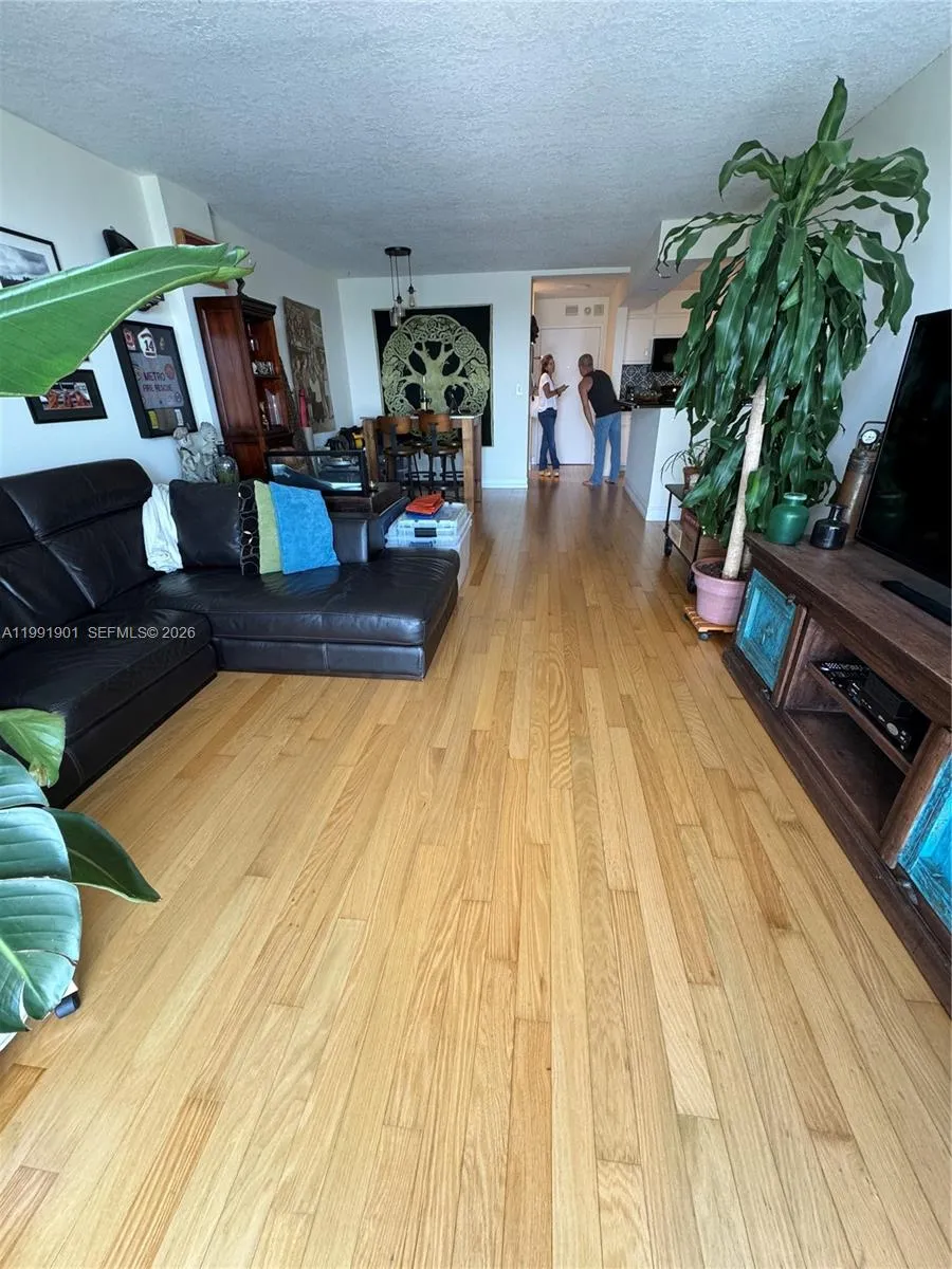 150 SE 25th Rd # 11L, Miami FL 33129