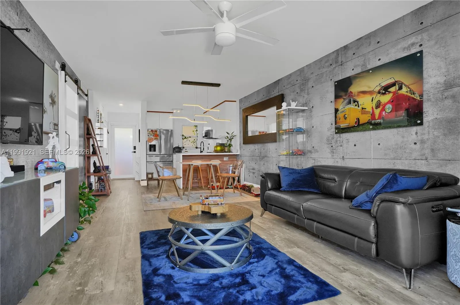 1 bedroom 1 bath for sale at 8900 Washington Blvd # 320, Pembroke Pines FL 33025