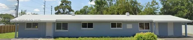 5 bedroom 4 bath for sale at 431 N East Ave, Sarasota FL 34237