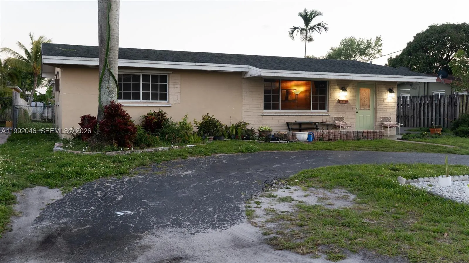 3 bedroom 2 bath for sale at 7960 NW 14th St, Pembroke Pines FL 33024
