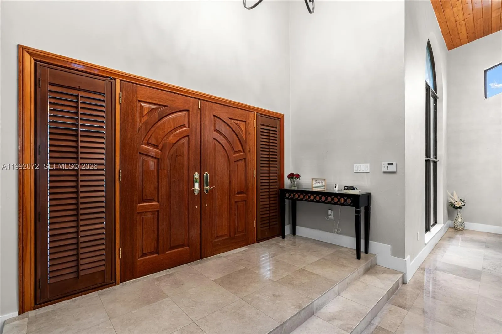 16214 NW 82nd Pl, Miami Lakes FL 33016
