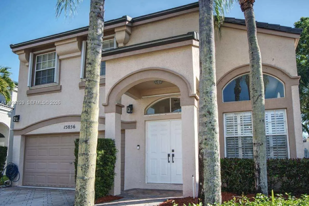 3 bedroom 3 bath for sale at 15856 NW 12th Ct, Pembroke Pines FL 33028