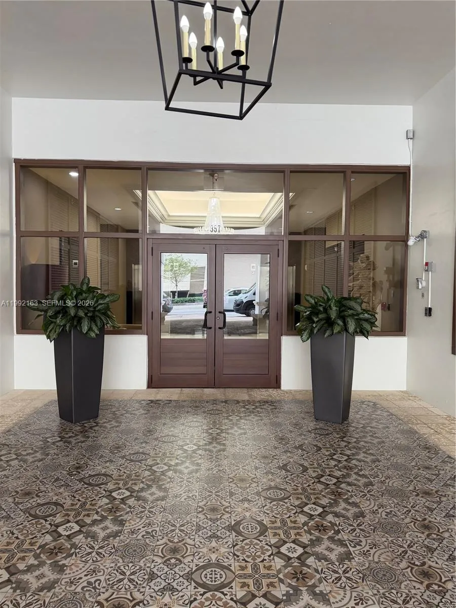 357 Almeria Ave # 1006, Coral Gables FL 33134