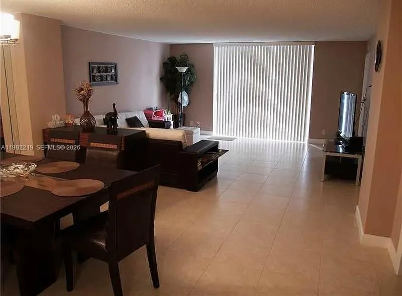 1865 S Ocean Dr # 2B, Hallandale Beach FL 33009