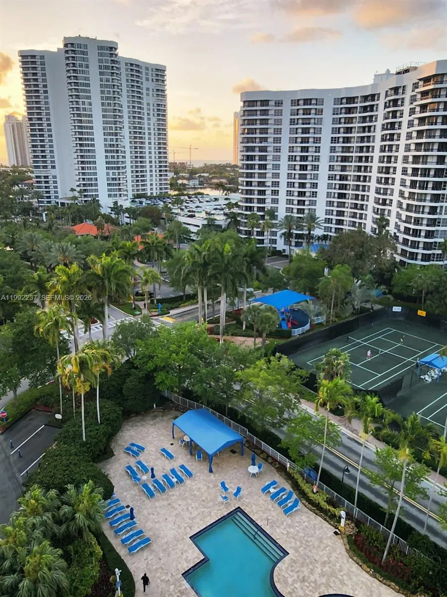3500 Mystic Pointe Dr # 1201, Aventura FL 33180
