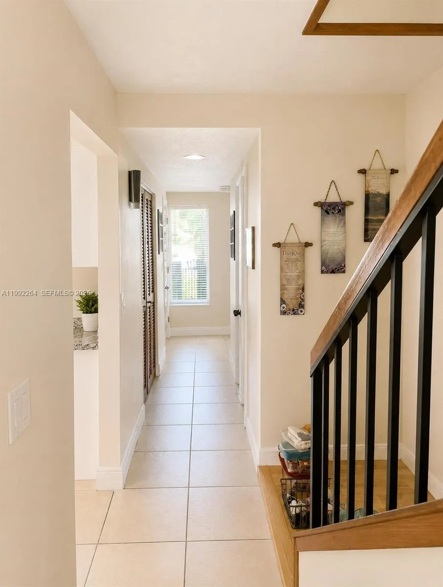 10060 NW 41st St # 5, Doral FL 33178