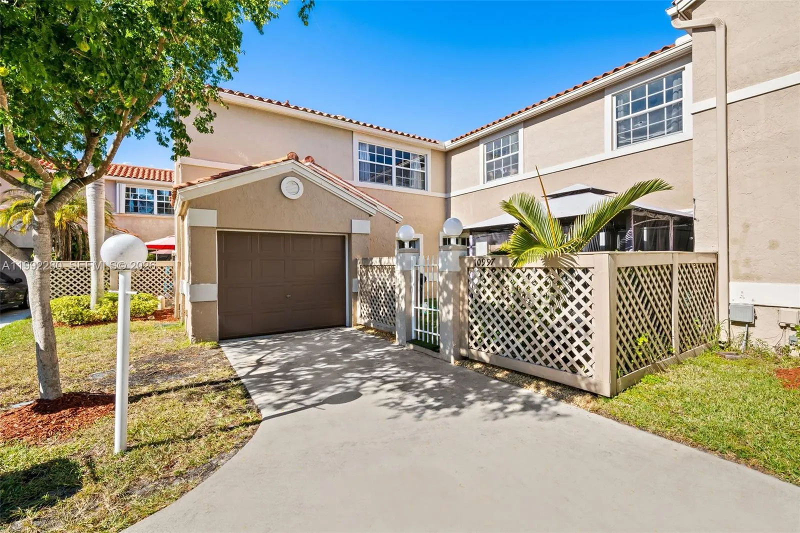 3 bedroom 2 bath for sale at 10997 Long Boat Dr, Cooper City FL 33026