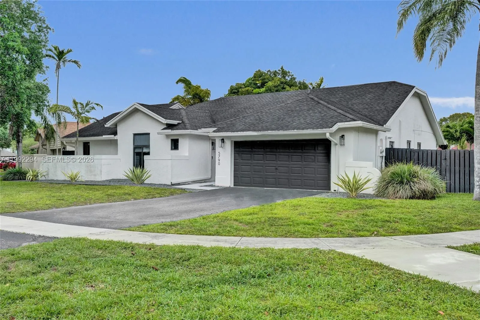 5790 SW 88th Ave, Cooper City FL 33328